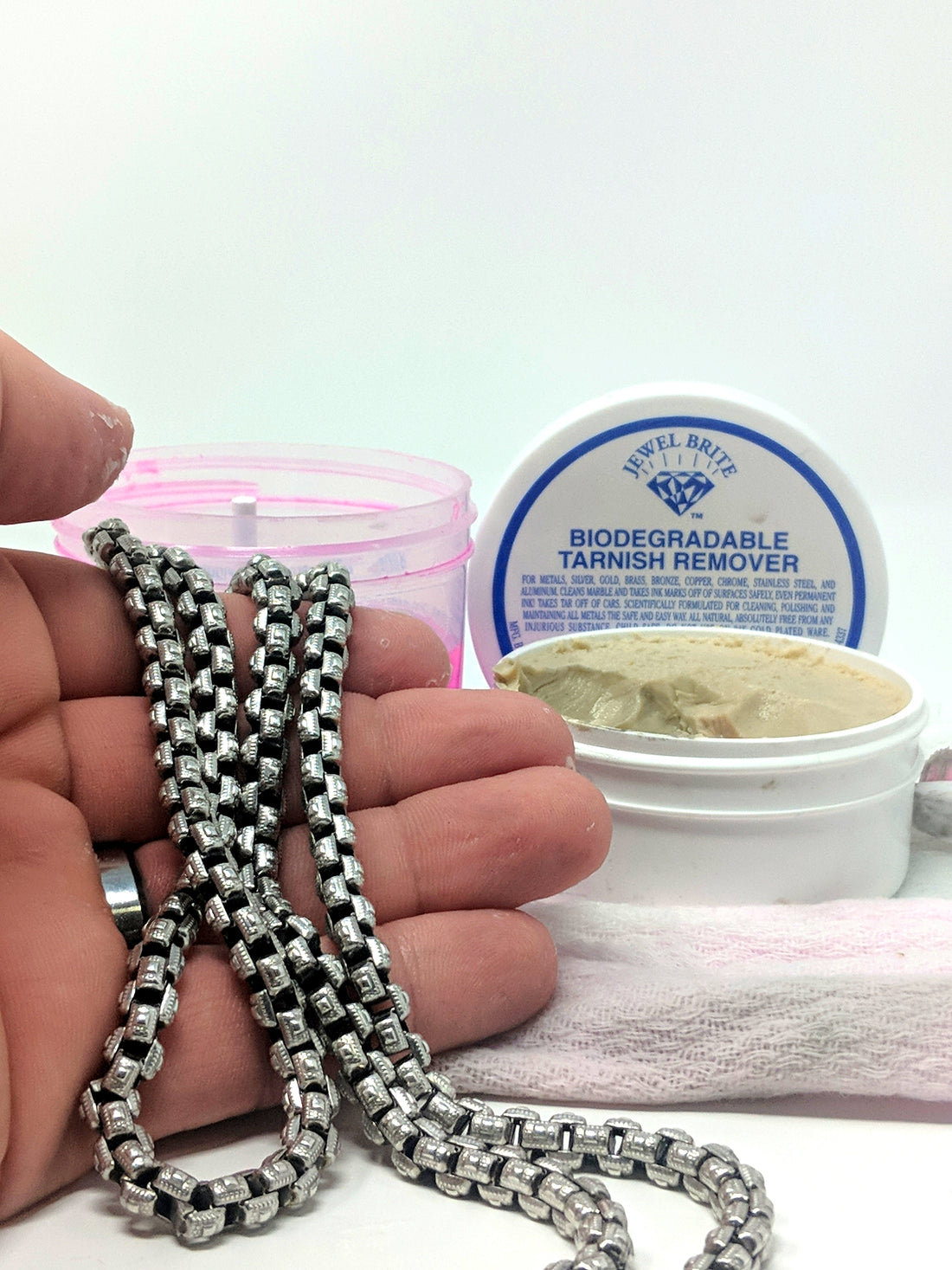 how-to-clean-a-silver-chain