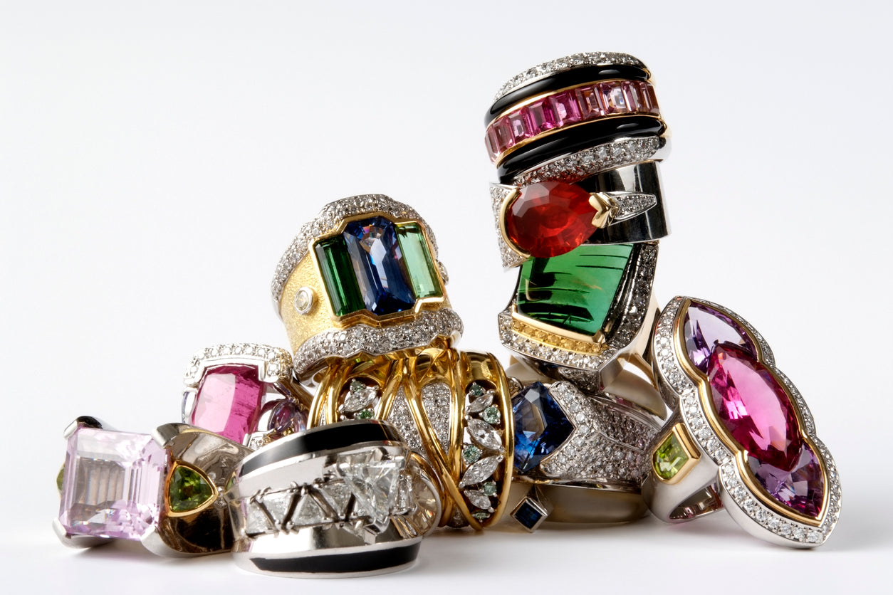 clean-shiny-gold-silver-gemstone-jewelry